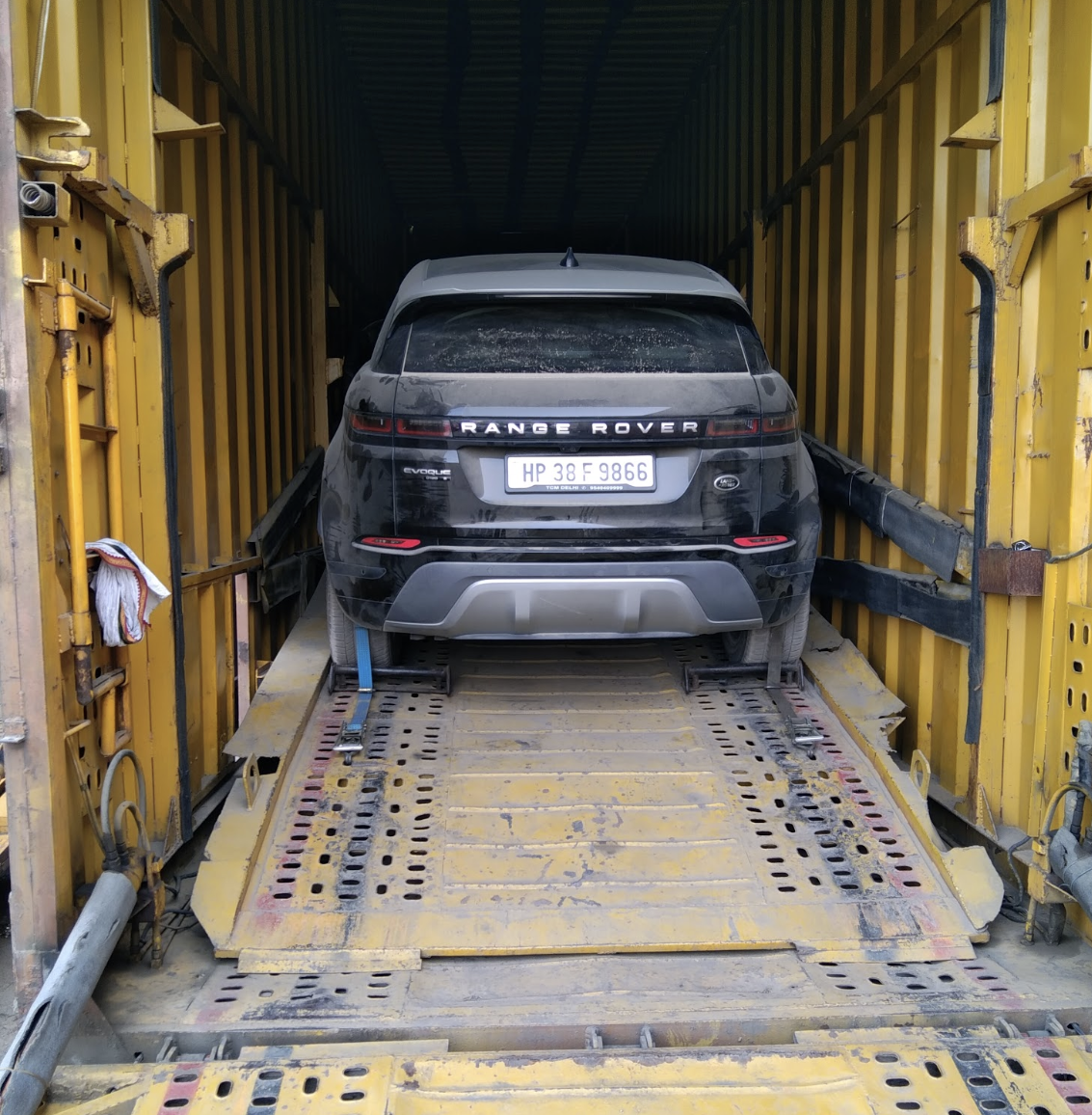 Range Rover Transport